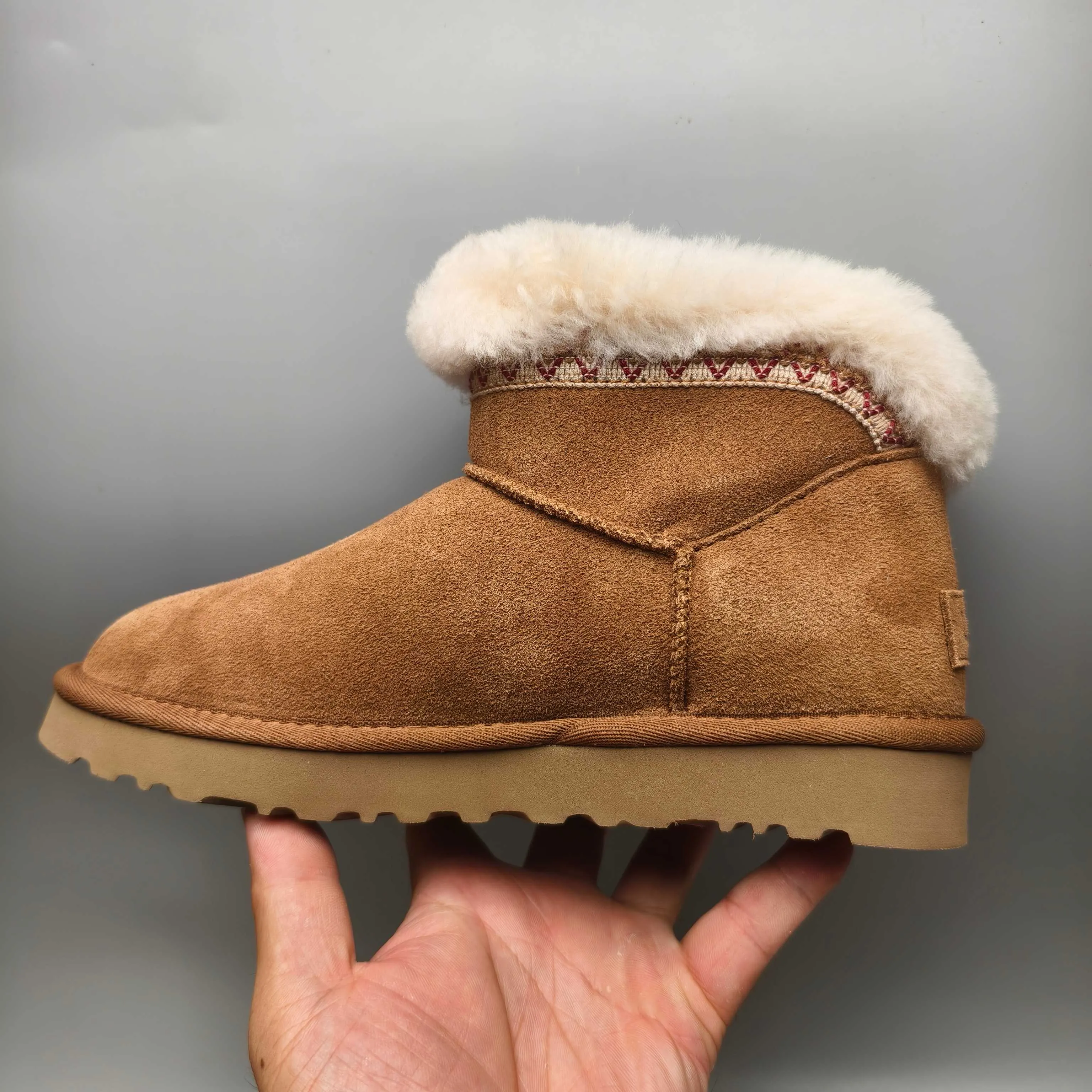 💰520 UGG sheepskin all-in-one snow boots 4496 Ethnic style low-top casual women's shoes Color: Maroon Sand Matching size: 35-40
